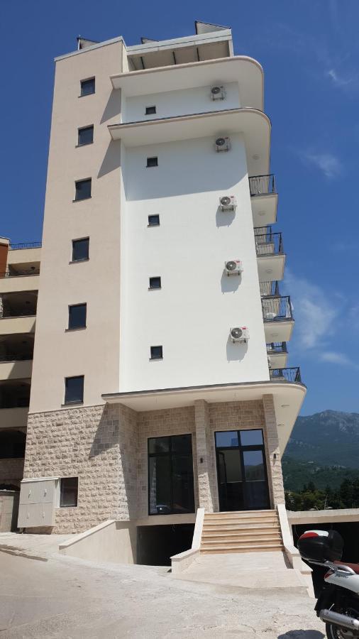 Hotel Svarog Bečići Buitenkant foto