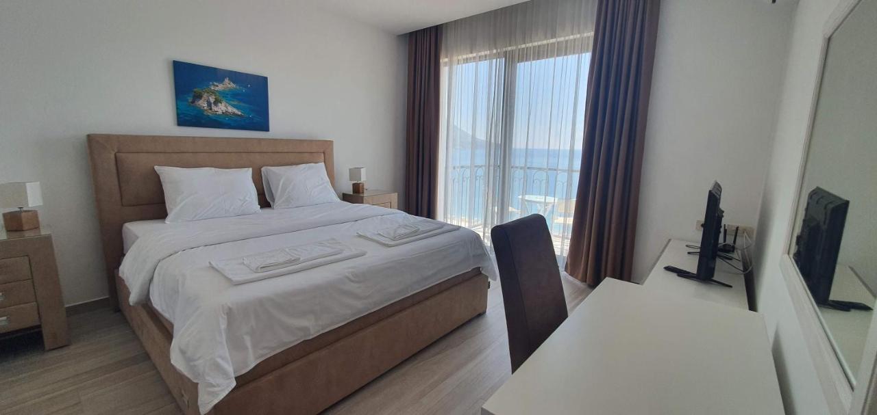 Hotel Svarog Bečići Buitenkant foto