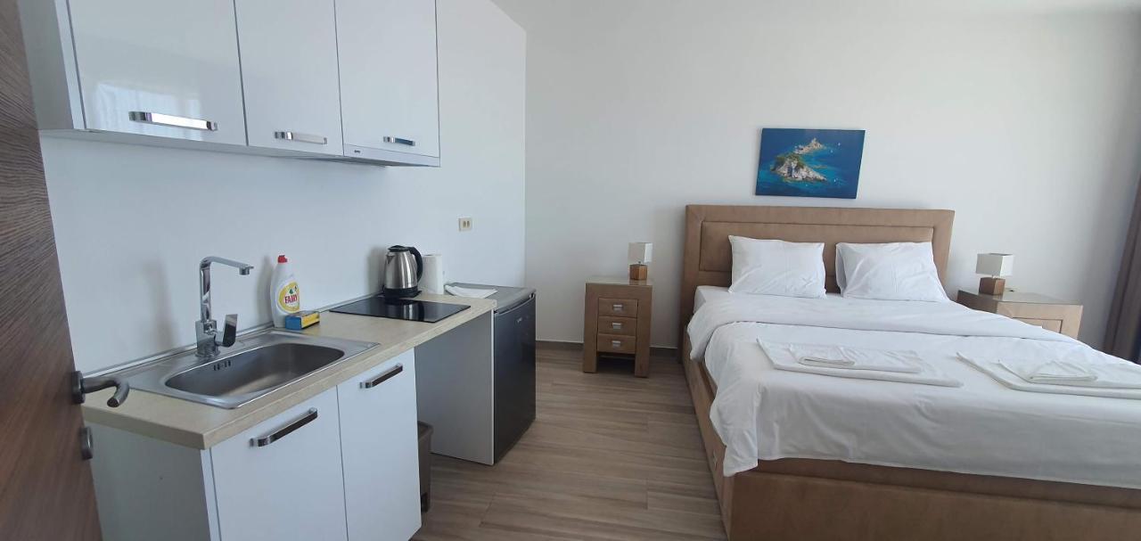 Hotel Svarog Bečići Buitenkant foto